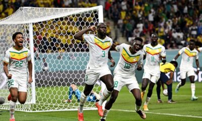 Com homenagem a ídolo, Senegal bate Equador e vai às oitavas da Copa