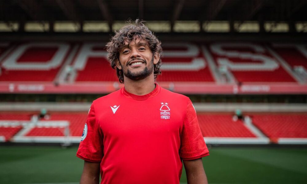 Nottingham Forest anuncia oficialmente a contratação de Gustavo Scarpa