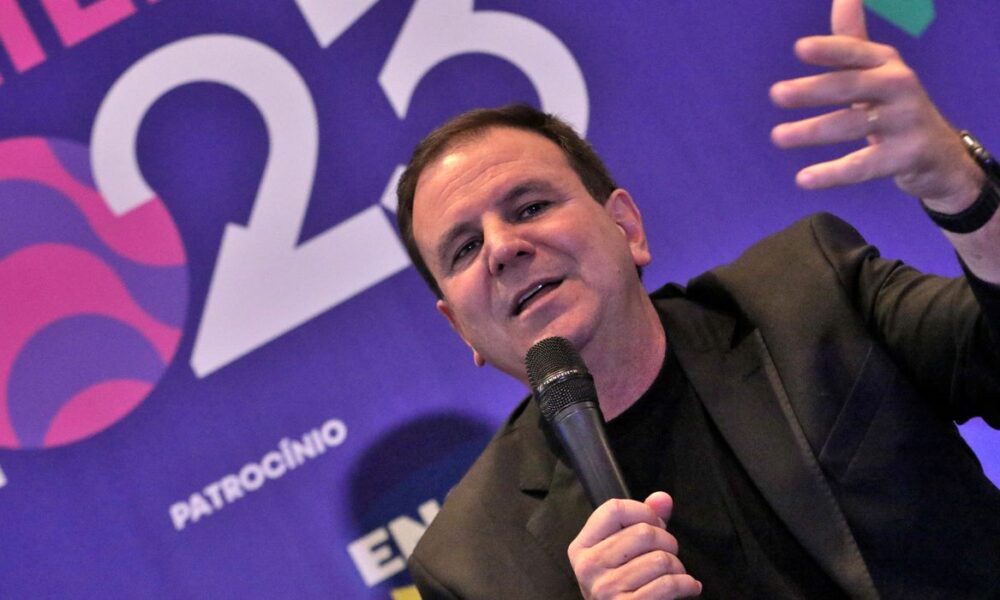 Zeca Pagodinho, Iza e Martnália são atrações no réveillon do Rio