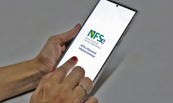 CNM alerta gestores municipais sobre mudanças no layout da NFSe com a reforma tributária