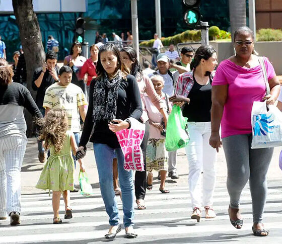 2024: Brasil tem 212,6 milhões de habitantes, revela IBGE