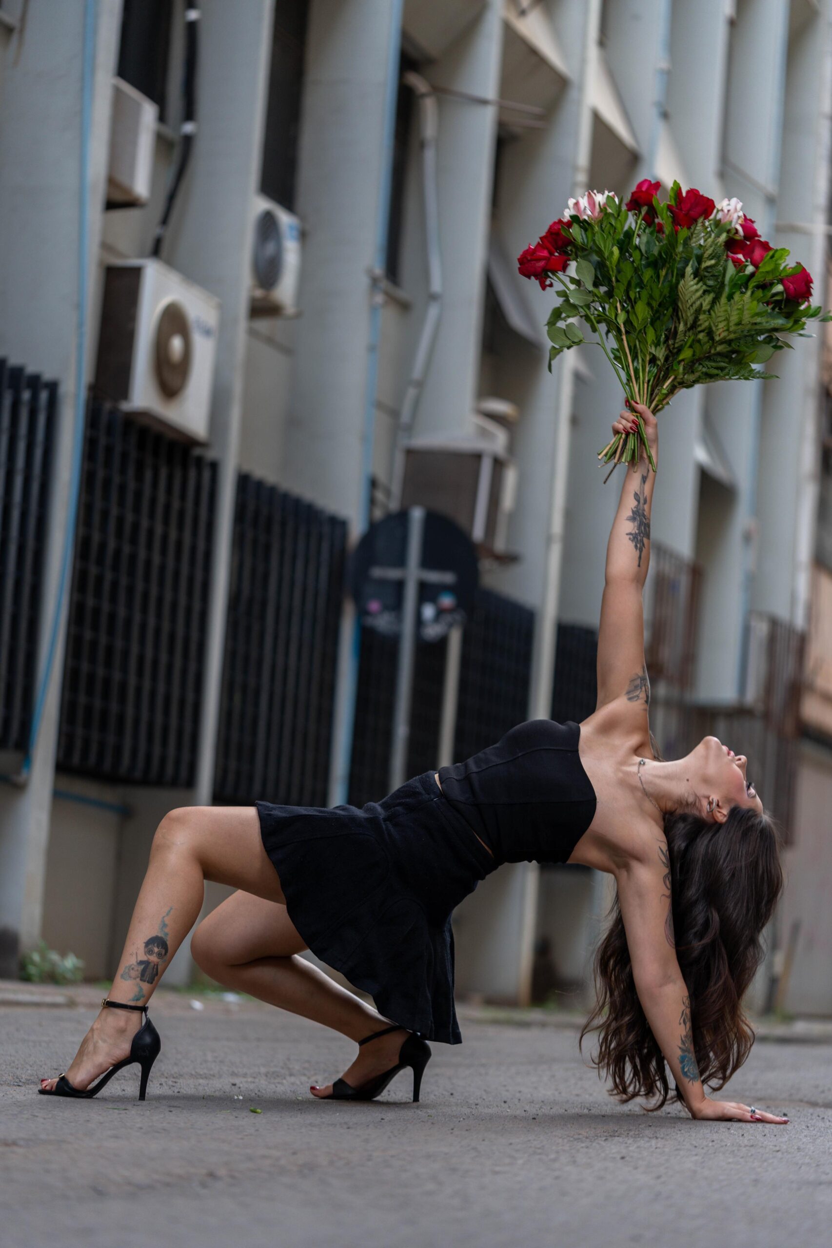 Da Música à Fotografia: Como a artista Alexia Loren converte suas idéias em imagens